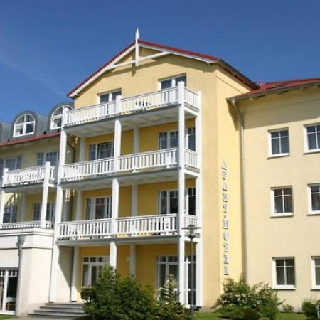 Strandschloesschen Kuehlungsborn Exterior photo